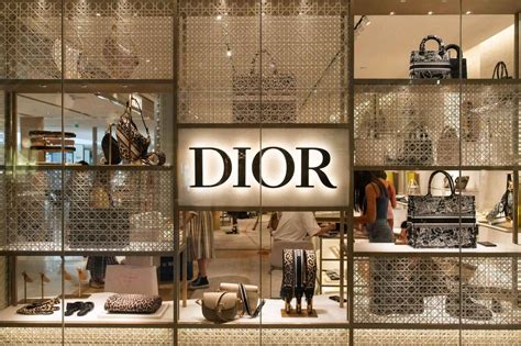 14 Facts About Dior.